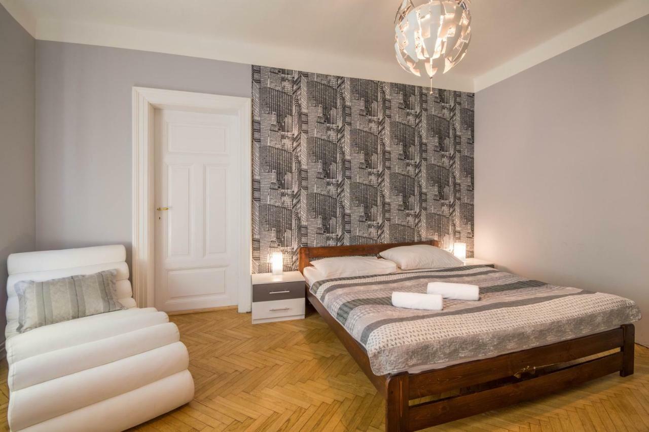 Chest Design * Praha